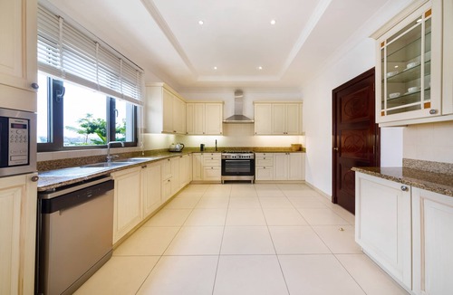 Palm Jumeirah Villa | 5* Villa w/Private Pool/Beach on Palm Jumeirah