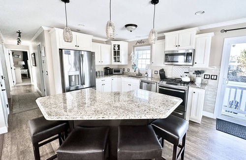 Town Bank House | 500ft to Private Beach! Hot Tub, Fireplace, Close to all!