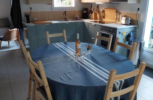 Cabasson House | 500m. from beaches and Bregançon fort, quiet villa for 2 to 8 people