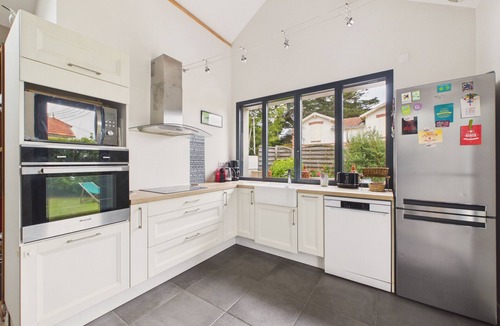 Prefailles House | 500m from the beach, 7 adults 1 child