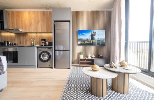 Observatory Apartment | 507 Riverlands - Lux Studio Apartment