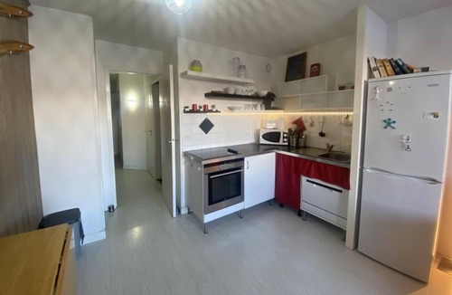 La Perriere Apartment | 50m from resort center, 3rd floor, balcony, parking, tv, ski locker, 30m², La Tania
