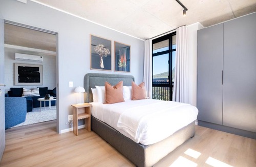 Observatory Apartment | 511 Riverlands - Lux 2 Bedroom Apartment with Parking
