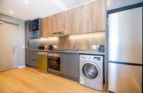 Observatory Apartment | 511 Riverlands - Lux 2 Bedroom Apartment with Parking