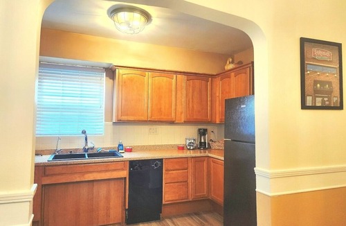 Cheviot Apartment | 513Company - Hometown +Location
