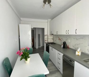 Hunedoara Apartment | 514 DISTRICT