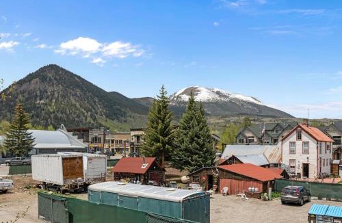 Frisco House | 539 Granite St
