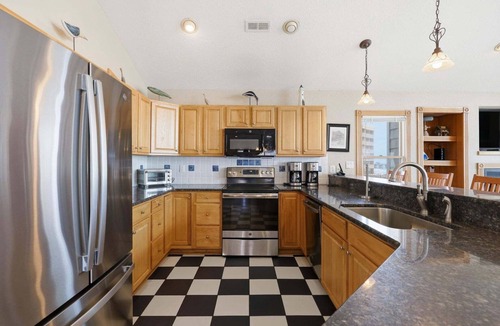 South Nags Head House | 5727- Whalebone Station, | Oceanfront | South Nags Head | Sleeps 18
