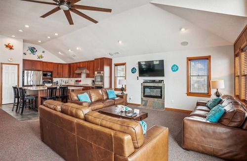 South Nags Head House | 5757 - Atlantis @ South Beach - Oceanfront Oasis w/Private Pool & Theater Room
