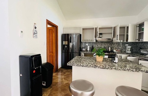 La Esplanada Villa | 5BD/5BA guest-friendly villa w/waterfall pool & BBQ