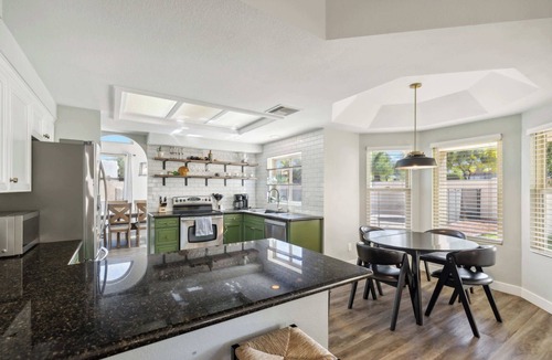 Red Mountain Ranch House | 5BDR with Pool & Scenic Golf Views!