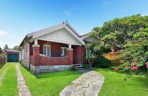 Chatswood CBD House | 5bedroom holiday house in Chatswood