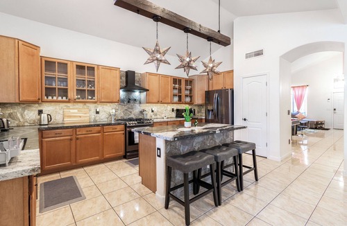 Rio Crossing House | 5BR Cactus House | Pool, Game Room, Sleeps 14