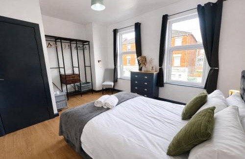 Belfast City Centre House | 5BR Charming House