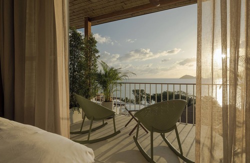 Haad Pleayleam House | 5BR SeaView Haven–Steps to Sand