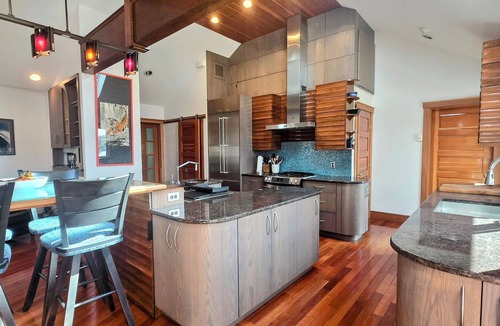 Brewster House | 5Br Waterfront 2Unit Compound in Brewster Pet Friendly Game Room Upper Mill Pond