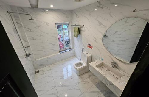 Lahore Apartment | 5th Columnist