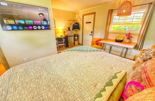 Manchester Center Bed & Breakfast | 6 Bam Boo Cozy escape in the heart of Vermont