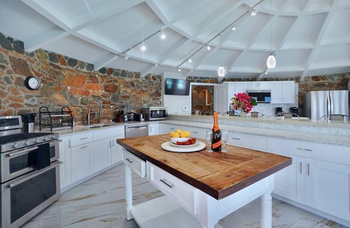 Estate Tabor and Harmony Villa | 6 bdrms, pool & hot tub, Game Room, Ocean Views