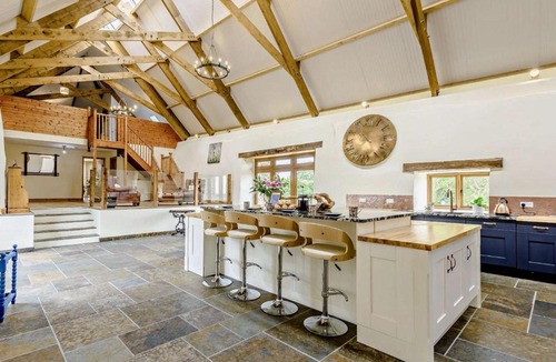 Torrington House | 6 Bed in Torrington oc-81519