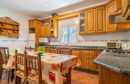 Oria House | 6 bedroom accommodation in El Campillo