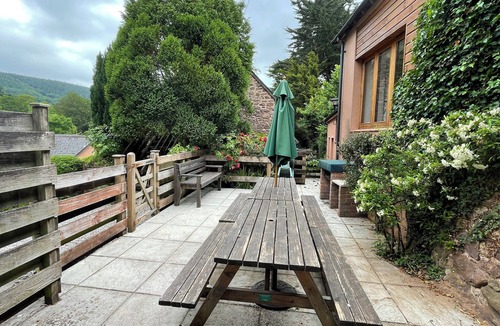 Minehead Cottage | 6 bedroom accommodation in Timberscombe, near Minehead