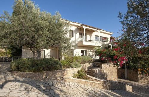 Kilada Villa | 6 bedroom accommodation in Kranidi