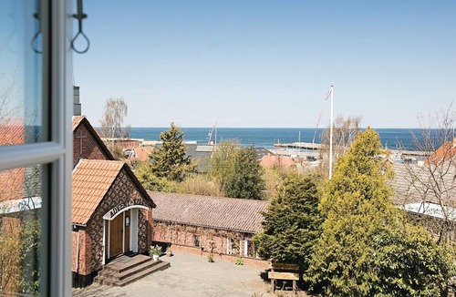 Tejn House | 6 bedroom accommodation in Allinge