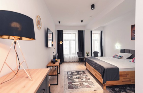 Centrul Vechi Bed & Breakfast | 6-bedroom bed & breakfast in charming Brașov with WiFi