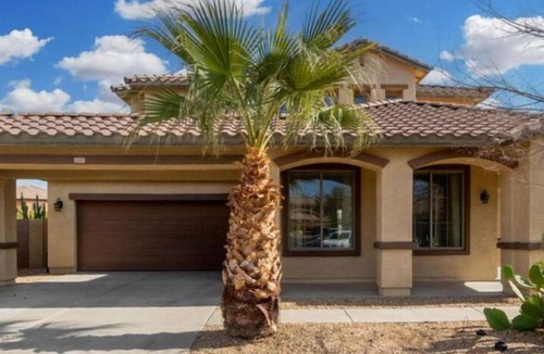 Orchards House | 6 bedroom family house with Private pool minutes from spring training facilities