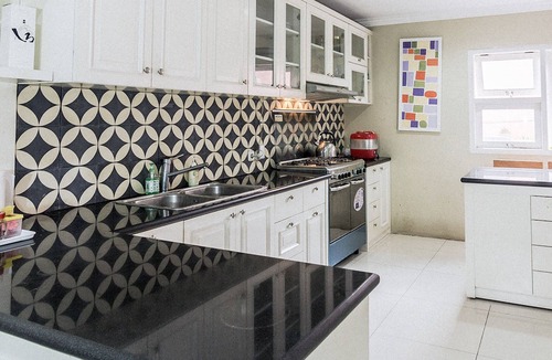 Central Yogyakarta House | 6 Bedroom House in Heritage Sultan Area