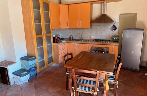 Lucignano House | 6-bedroom house with huge pool and dining terrace, perfect for families/groups