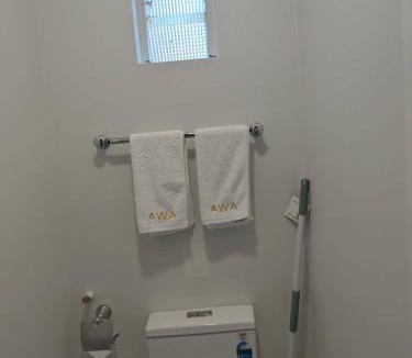 Auckland Apartment | 6 Beds including 2 Single Beds, and 4 Single Sofa Beds, Studio