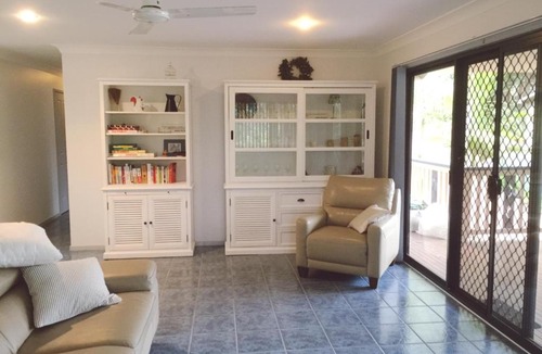 Narrawallee House | 6 Gemini Way