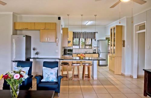 Scottburgh South House | 6 Margaret
