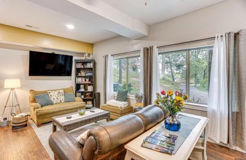 Chattanooga Apartment | 6 Mi to Downtown: Apartment in Chattanooga!