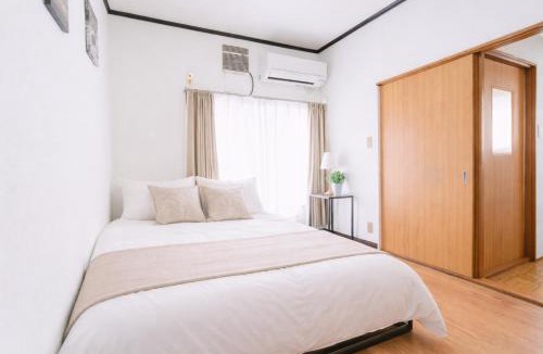 Ichikawa Apartment | 6 minutes walk from Ichikawa Station Single-family house with 3 bedrooms and 1 living room Rich living facilities around