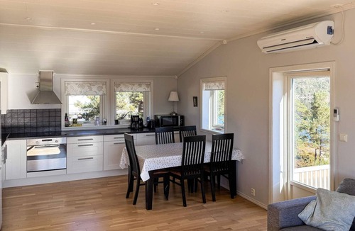 Masfjorden House | 6 person holiday home in HOSTELAND