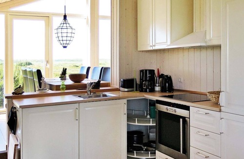 Trans House | 6 person holiday home in Lemvig