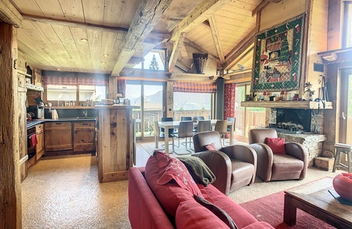 Combloux Apartment | 6-room chalet in Combloux with fireplace and parking