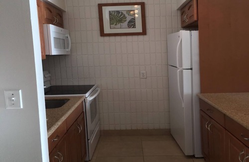 Historic Lahaina Front Street Condo | 6 th floor ocean front condo Outstanding Views! Weekly discounts available