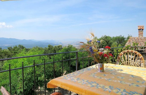 Roccastrada Villa | 60 m² Villa ∙ 2 bedrooms ∙ 4 guests