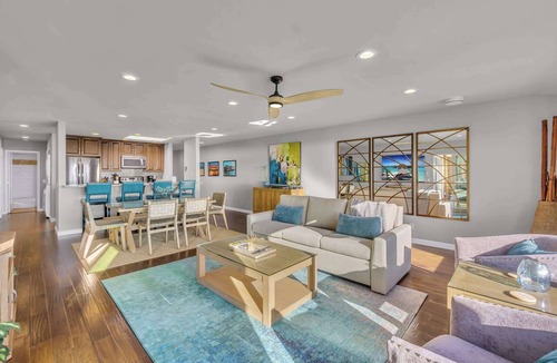 Balboa Peninsula Condo | 600 E Oceanfront 3G | Modern Penthouse Condo w/Ocean Views