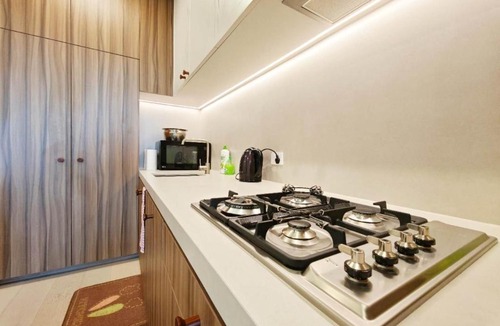 Box Hill Apartment | 607 - 2 bedrooms 2 bathrooms large balcony opposite Box Hill Central 5 people parking space Tempo luxury apartment