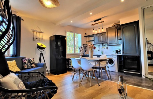 Bron Apartment | ⭐️ 60m2 near Eurexpo, Groupama stadium, HFME ⭐️