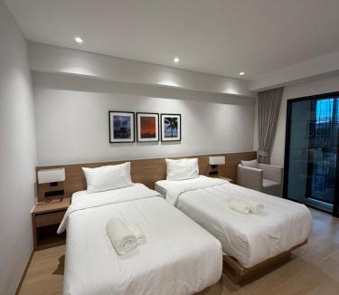 Khlong Kra Saeng Apartment | 611 Hotel