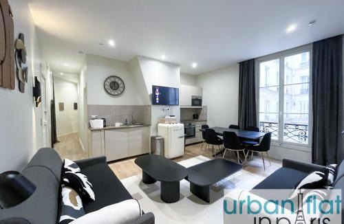 8th Arrondissement Apartment | 62-LUXURY FLAT CHAMPS ELYSEES (1G)