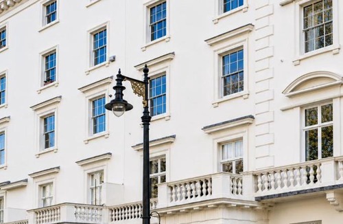 Warwick Apartment | 64 Eccleston Square