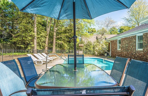 Old Town House | 65 Graham - Available US Kids Week!