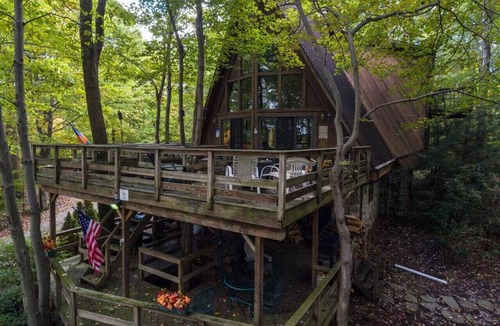 Champion Cottage | 653 4 Bedrooms Fireplace Pool Table Peaceful